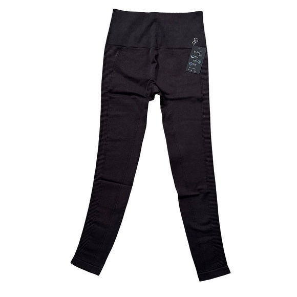 OtoS Active Charcoal Black Athletic Compression Capri Leggings - Picture 5 of 7